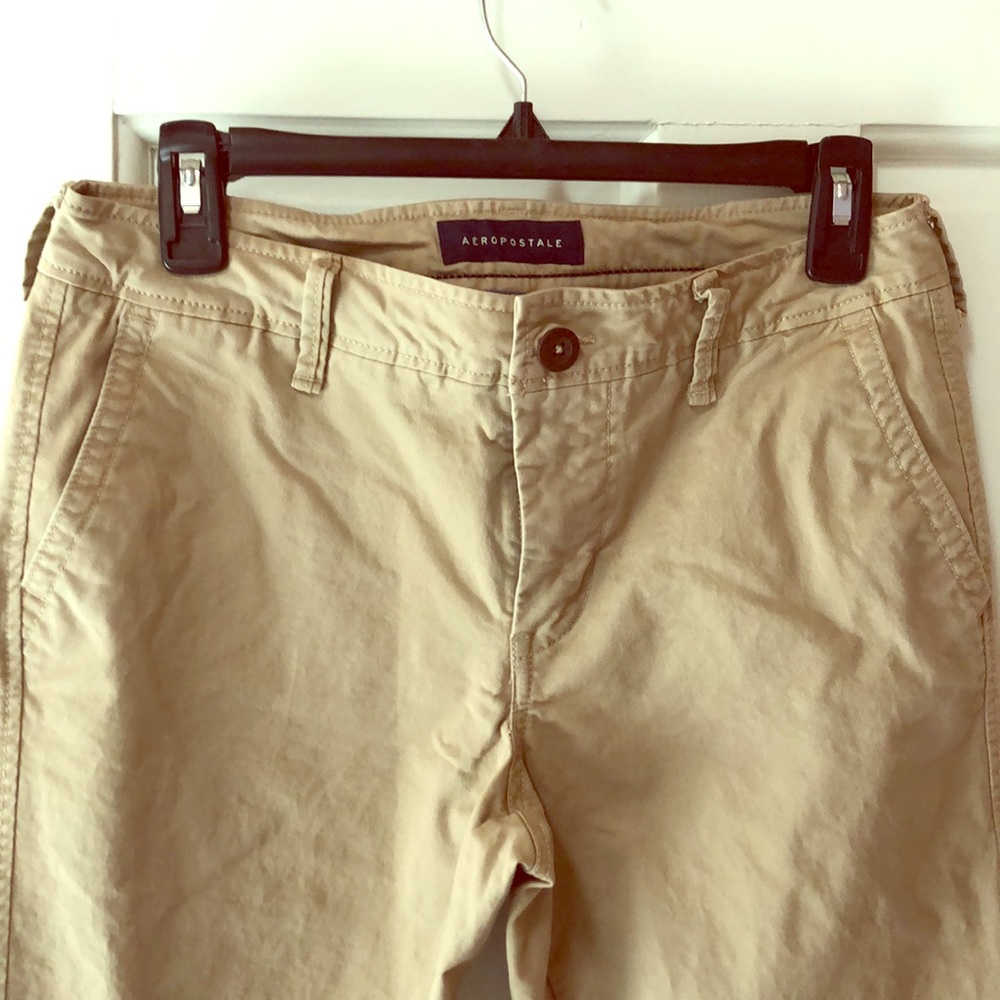Aeropostale khakis tan slim straight leg 28 x 32